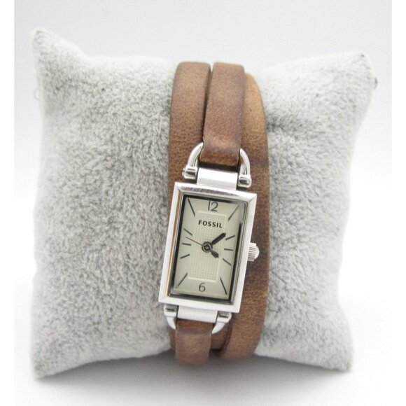 Women Fossil Quartz WR Analog 16mm Tank Watch (H993) "New Battery" - Picture 1 of 11